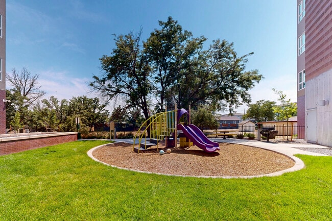 SP Crossing Apartments