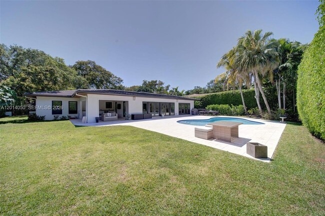 1117 Alfonso Ave in Coral Gables, FL - Foto de edificio - Building Photo