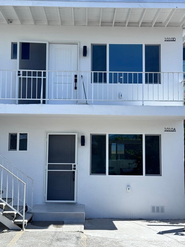 1010 Orange Grove Ave, Unit D
