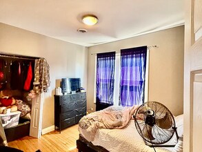 831 N Ashland Ave in Chicago, IL - Building Photo - Building Photo