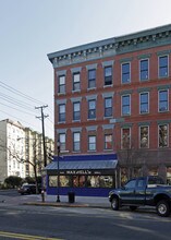 1039 Washington St in Hoboken, NJ - Building Photo - Building Photo