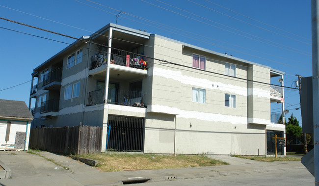 3640 Chanslor Ave in Richmond, CA - Building Photo - Building Photo