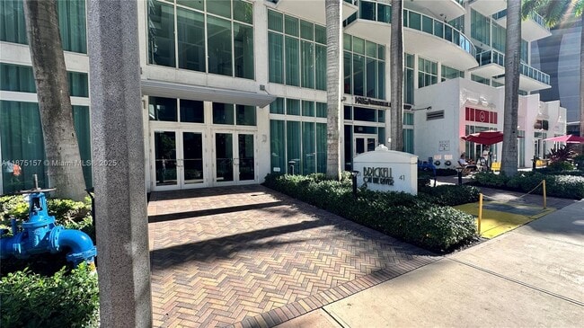 41 SE 5th St in Miami, FL - Building Photo - Building Photo