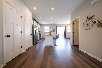 6548 Joliet Ave S in Cottage Grove, MN - Building Photo - Building Photo