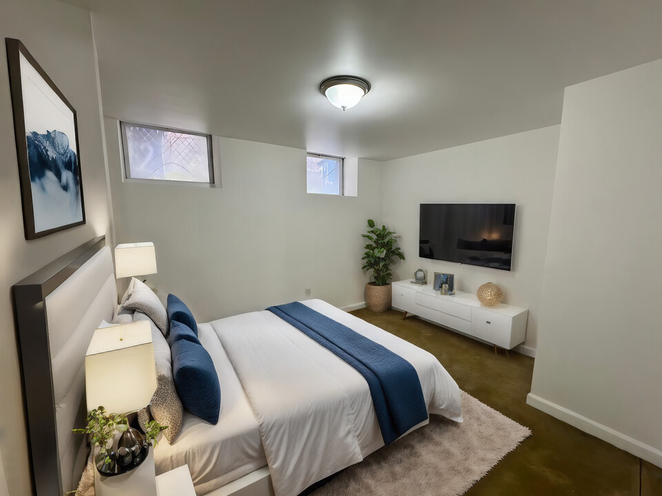 74 Frankfort St, Unit B in Boston, MA - Building Photo