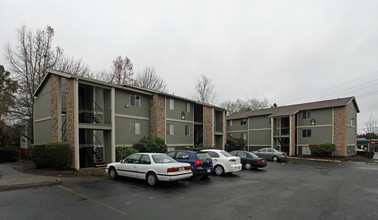 Cedar Lane Apartment Community in Portland, OR - Building Photo - Building Photo