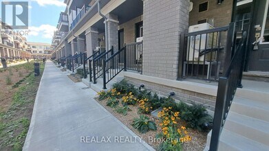 178 Matawin Ln in Richmond Hill, ON - Building Photo - Building Photo