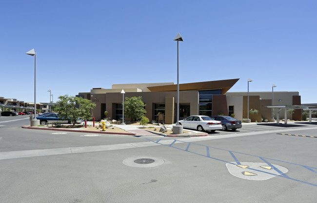 Coral Mountain Apartments in La Quinta, CA - Foto de edificio - Building Photo