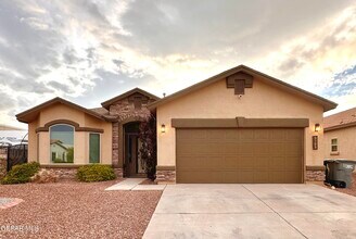3109 Timber Pl in El Paso, TX - Building Photo - Building Photo
