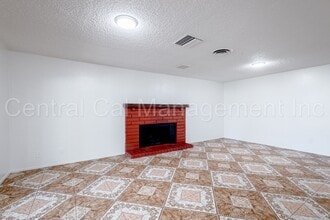 3600 Vincent Ct in Bakersfield, CA - Building Photo - Building Photo