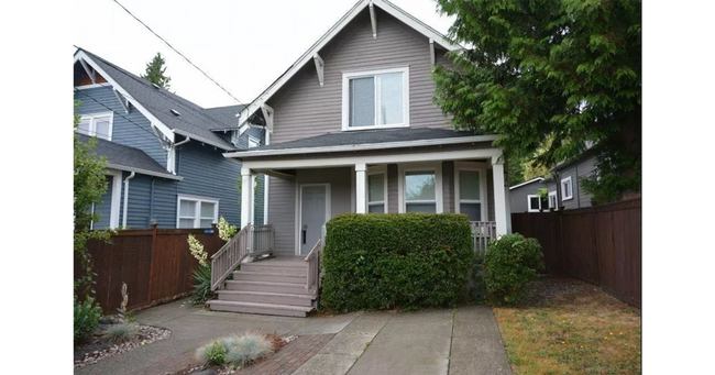 property at 2021 S 8th St