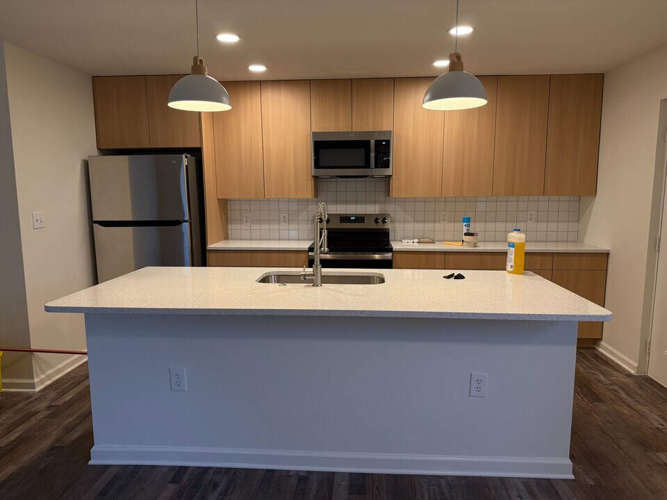 Room in Apartment on Liberty St in Durham, NC - Building Photo