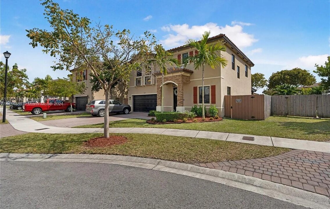 11536 SW 239th Terrace in Homestead, FL - Building Photo