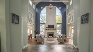Watermans Crossing Apartments in Newport News, VA - Foto de edificio - Interior Photo