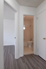 6957 S Kenwood Dr in Charleston, SC - Foto de edificio - Building Photo