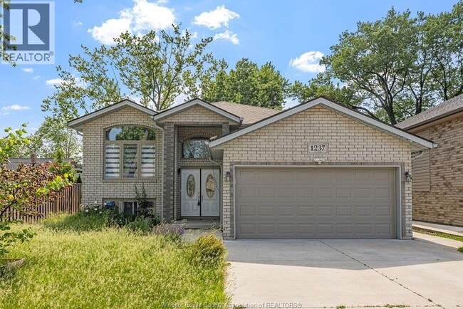 property at 1237 Eastlawn