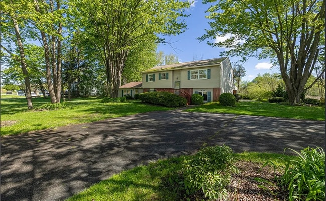 5360 Brockport Spencerport Rd, Unit Apartment 1