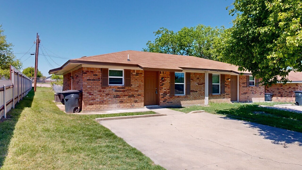 1203 Charisse St in Killeen, TX - Building Photo