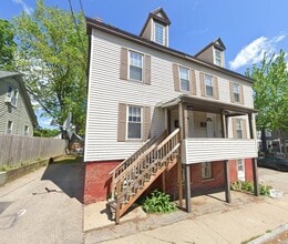 9 Mt Auburn St in Somersworth, NH - Building Photo - Building Photo