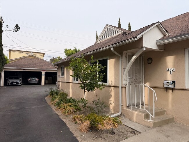 337 W Lomita Ave, Unit B