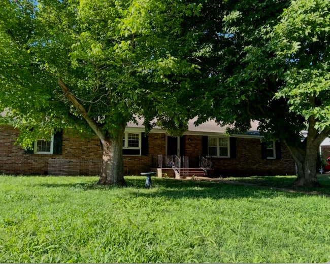 property at 1101 Winston Dr