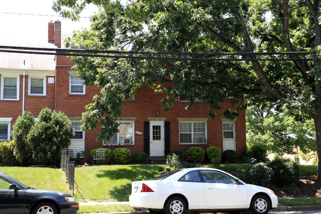 918 Green St in Alexandria, VA - Building Photo - Building Photo