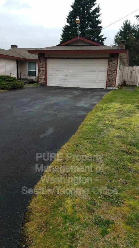4211 201st St Ct E in Spanaway, WA - Building Photo - Building Photo