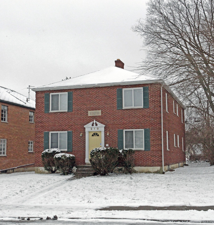 210 Basswood Ave in Dayton, OH - Building Photo