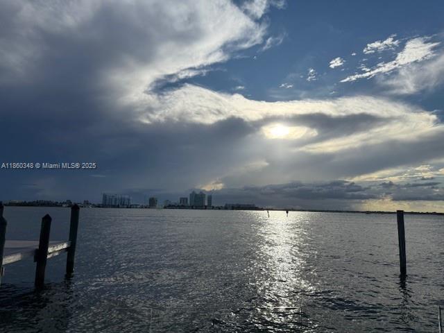 property at 1101 S Shore Dr