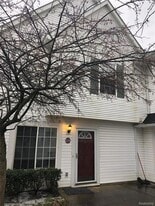 22301 Atlantic Pointe in Farmington Hills, MI - Building Photo