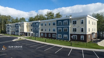 The Rapids in Rochester, NH - Building Photo