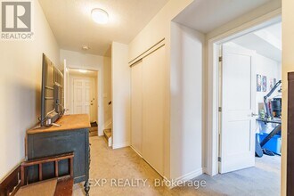 99 Kyanite Ln in Ottawa, ON - Building Photo - Building Photo