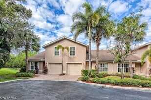 3555 Avion Woods Ct in Naples, FL - Building Photo