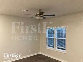 345 N Centro Cir in Shenandoah, TX - Building Photo - Building Photo