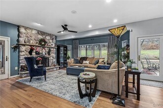 4892 MacGregor Ln in Syracuse, NY - Building Photo - Building Photo