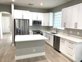 1122 Rialto Dr in Boynton Beach, FL - Building Photo