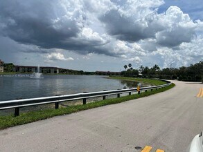 1400 SW 124th Terrace in Pembroke Pines, FL - Building Photo - Building Photo