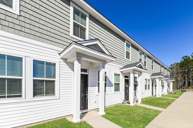 109 Morning Line Dr in Moncks Corner, SC - Building Photo - Building Photo