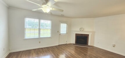 5595 Executive Way in Norcross, GA - Building Photo - Building Photo