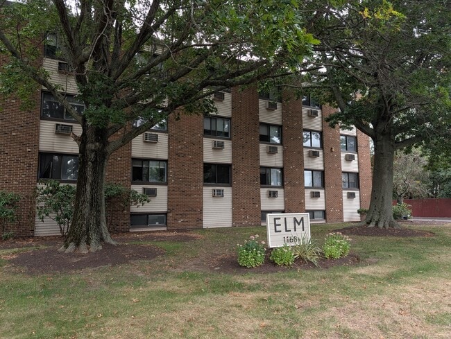1168 Main St