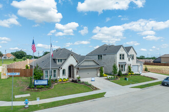 1941 Silverleaf Dr in Glenn Heights, TX - Building Photo - Building Photo