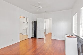 331 W 13th St in Los Angeles, CA - Building Photo - Building Photo