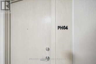 260 Malta Ave. in Brampton, ON - Building Photo - Building Photo