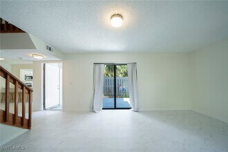 17455 Overhill Dr in Ft. Myers, FL - Building Photo - Building Photo