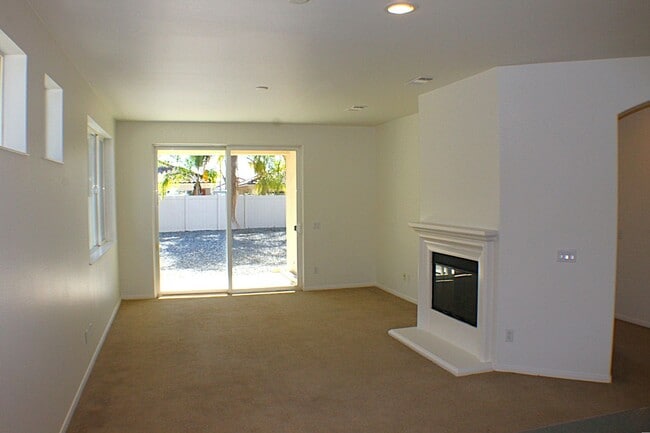 1665 Hibiscus St in Beaumont, CA - Building Photo - Building Photo