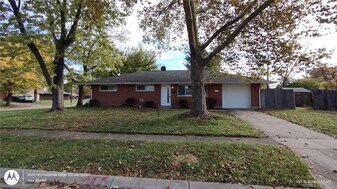 5664 Tibet Dr in Dayton, OH - Building Photo