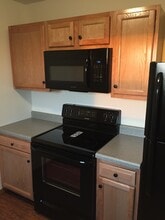 2003 Sunset Cir in Hermann, MO - Building Photo - Building Photo