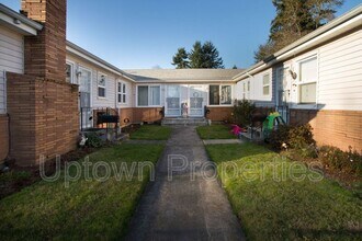 7211 N Reno Ave in Portland, OR - Building Photo - Building Photo