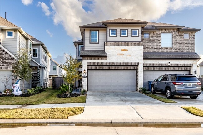 property at 21111 Rio San Jose Ct