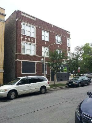 5573 W Van Buren St in Chicago, IL - Building Photo